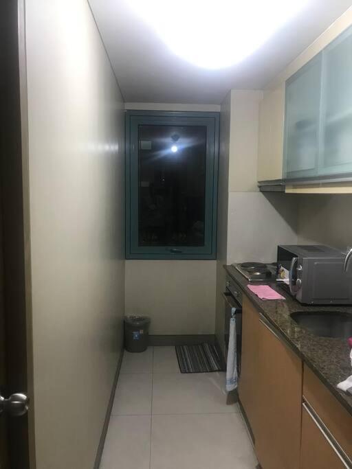 Lovely 2 Bed Room Condo Infront Of Naia Terminal 3 Манила Экстерьер фото